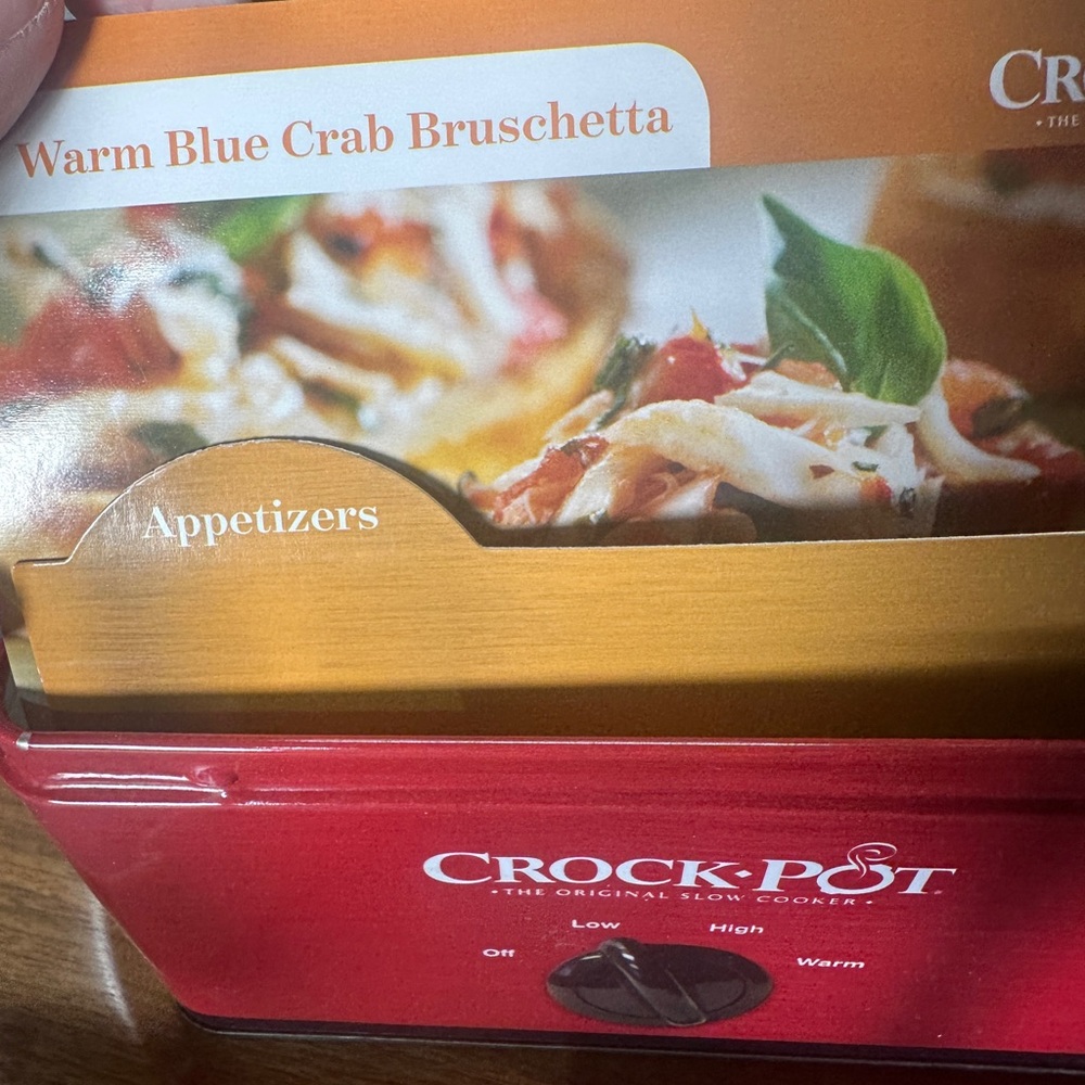 Crockpot Recipe Card Collection Box collectable . - Picture 3 of 7